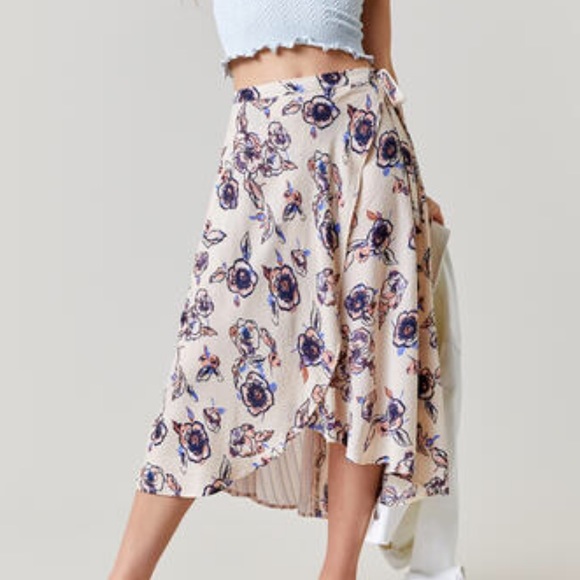 ❌donated❌Floral faux wrap and striped skirt - Picture 2 of 11